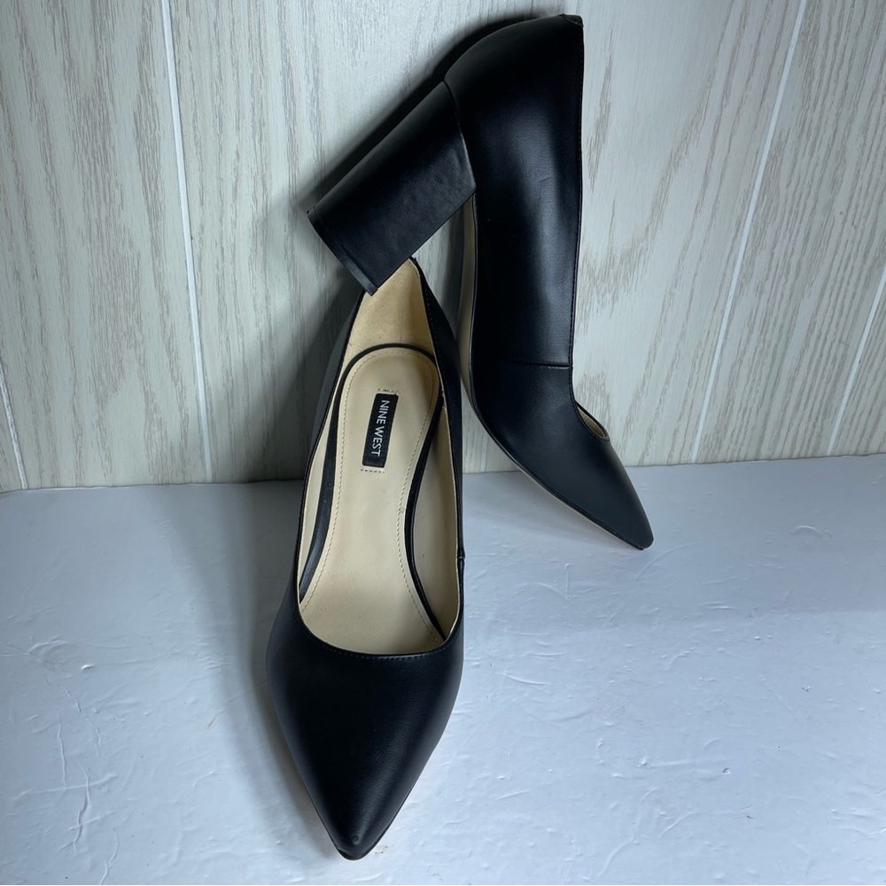Nine West Size 9M Cara 3 Pointed Toe Dress Block Heels - Excellent Condition
